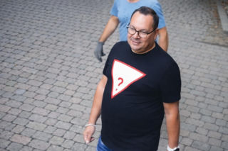 Chodził po urzędach i udaje jubilera. Policja ujawniła jego twarz