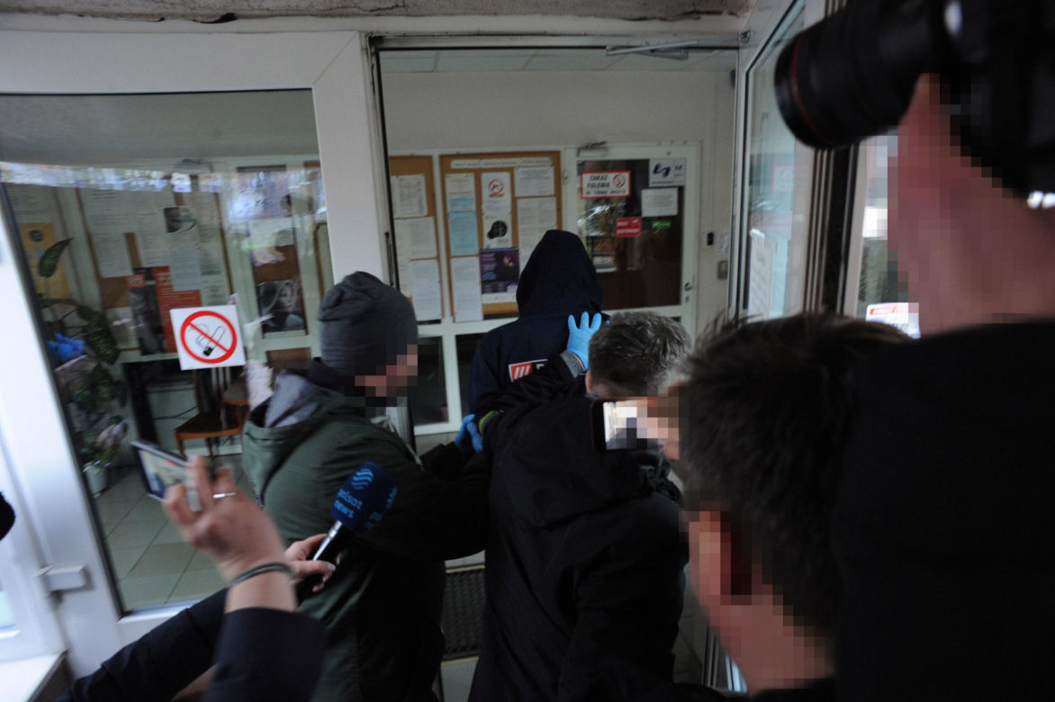 Wjechał w grupę ludzi, 20 osób trafiło do szpitala. Sprawca jest przesłuchiwany. Usłyszy wkrótce zarzuty
