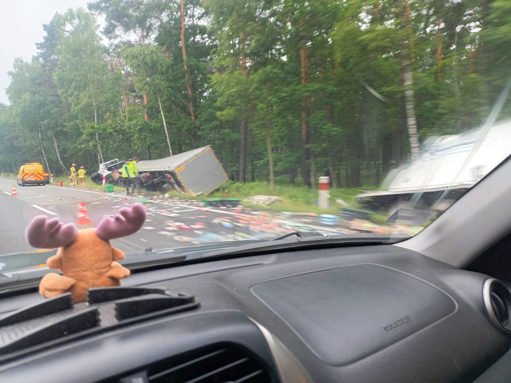 Zderzenie samochodów na DK1 w Kobiórze