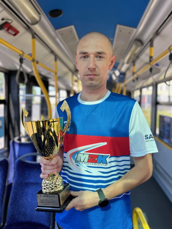Bydgoszczanin najlepszym kierowcą autobusu! Szymon Kornacki został mistrzem Polski Kierowców Zawodowych