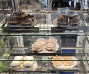 Pączki od ojca Rydzyka przyjechały z daleka