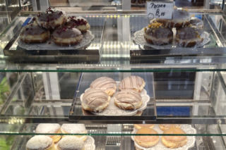 Pączki od ojca Rydzyka przyjechały z daleka