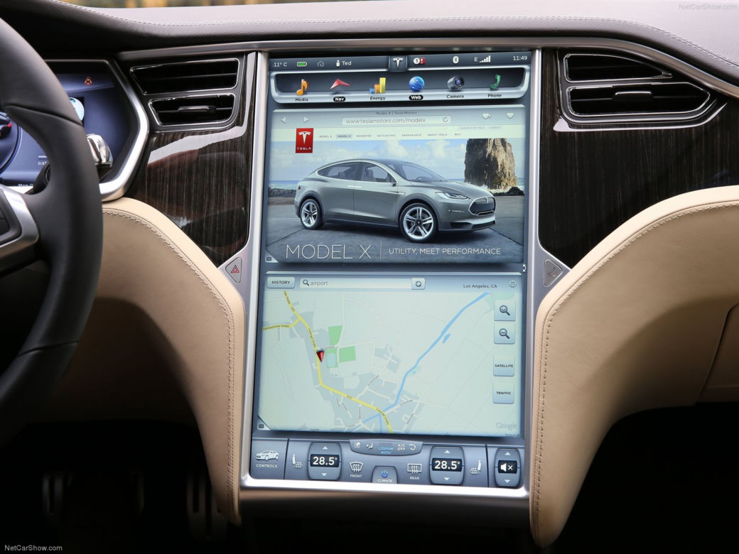 Tesla Model S 