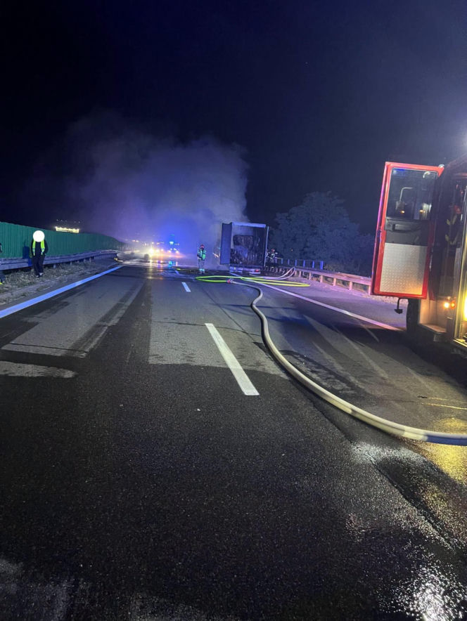 Uwaga kierowcy! Pożar na autostradzie A4. Droga nieprzejezdna, policja wyznaczyła objazd
