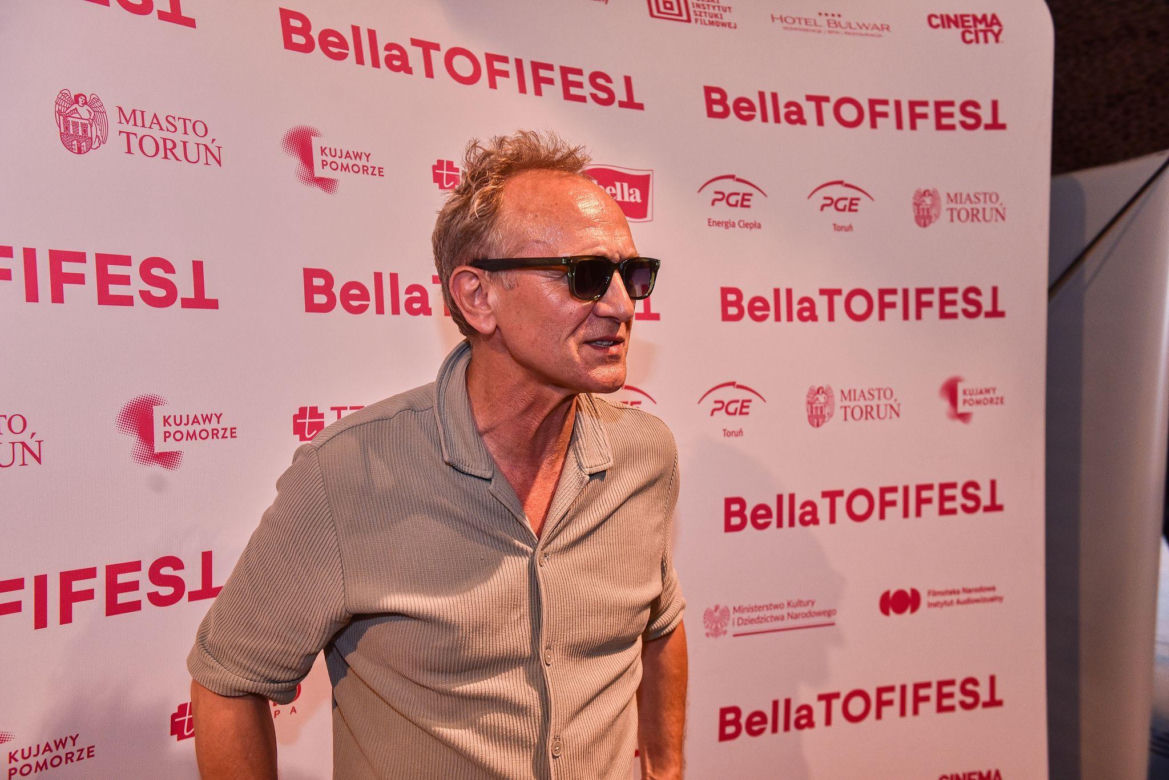 Gala Otwarcia 24. MFF BellaTOFIFEST w Toruniu. Elegancja i zachwycające kreacje gwiazd w CKK Jordanki