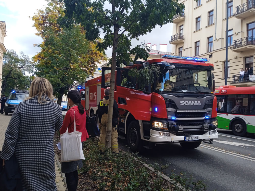 Ewakuacja lubelskiego sądu! Na sali rozpraw pojawił się dym