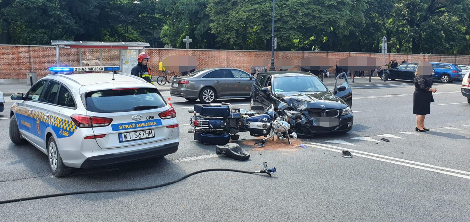 Na warszawskiej Woli doszło do makabrycznego wypadku. Luksusowy Harley-Davidson zderzył się z BMW