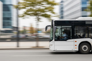 Więcej połączeń autobusowych w powiecie mińskim już od stycznia 2026!