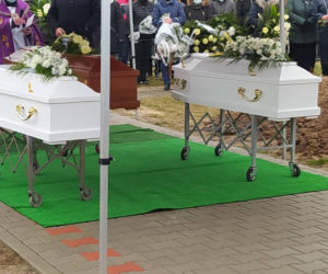 Pożar wybuchł w nocy. Ogień i dym odcięły drogę ucieczki czteroosobowej rodzinie