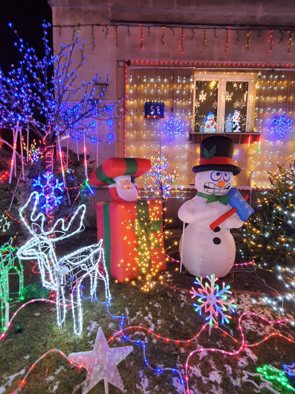 Odlotowy ogród na Bielanach. Niesamowite iluminacje!  