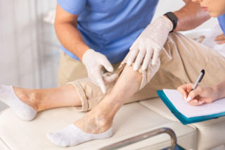 To może dotyczyć nawet 3 mln osób. Dlaczego polscy pacjenci latami czekają na właściwą diagnozę?