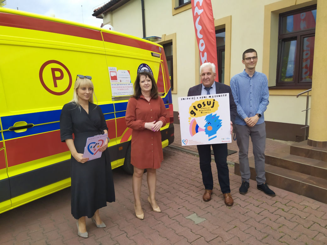 Jak wygląda karetka bariatryczna zakupiona z BOM dla rejonu siedleckiego