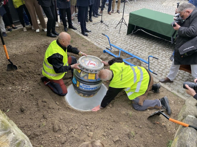 Przystanek Czasu w Nowym Sączu znowu odlicza dni, miesiące i lata
