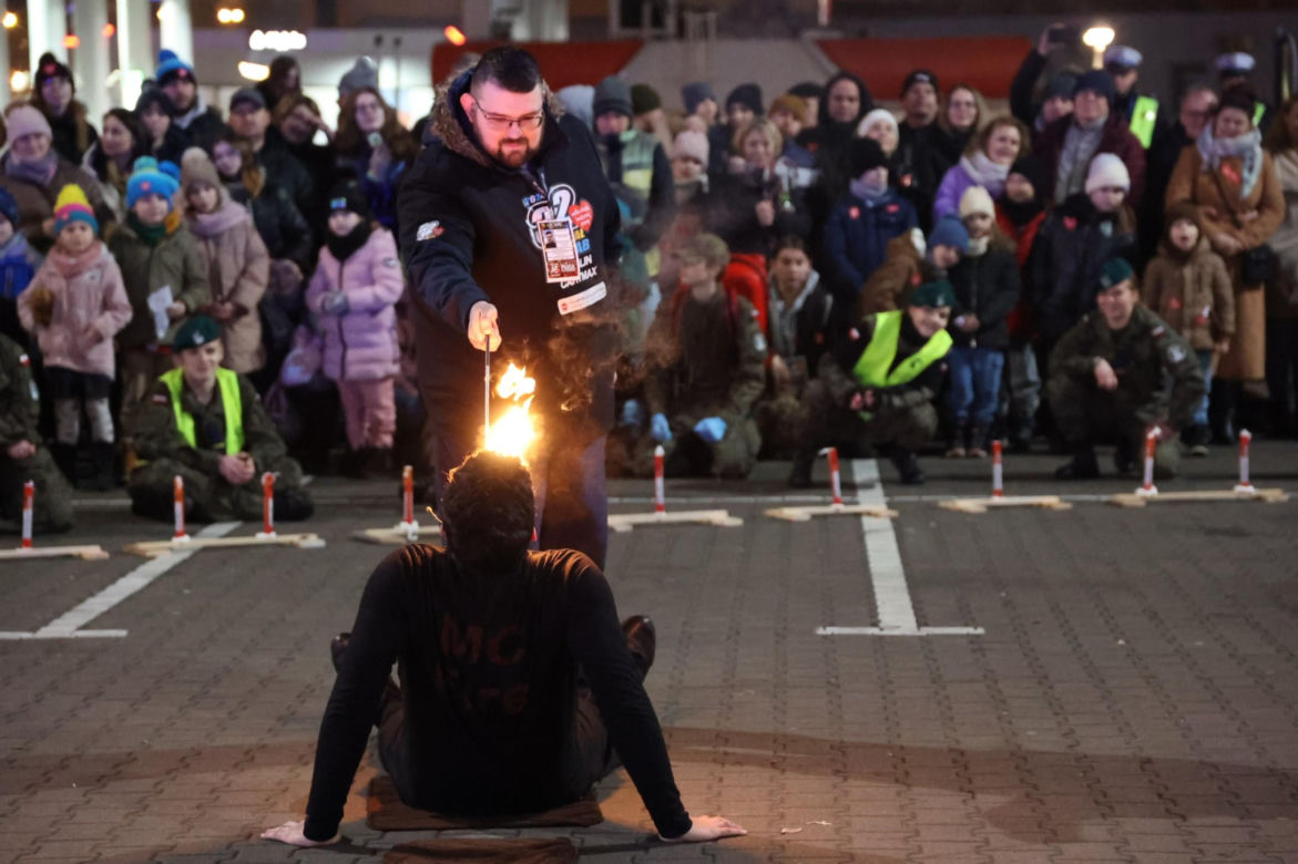 Światełko do nieba i ognisty pokaz. Tak Lublin zakończył granie dla Wielkiej Orkiestry Świątecznej Pomocy 2024!