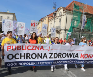 Protest pracowników służby zdrowia w Warszawie