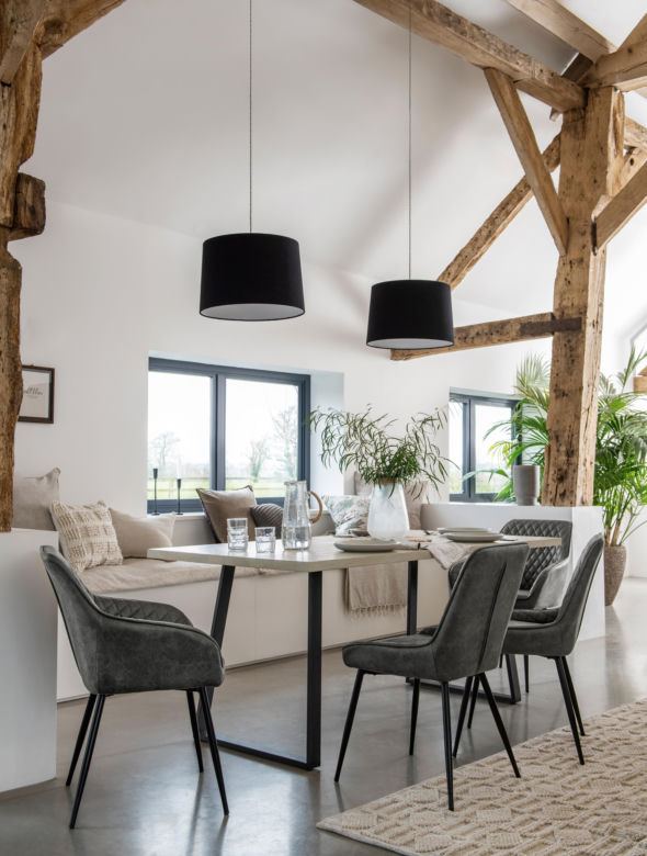Jadalnia w stylu farmhouse