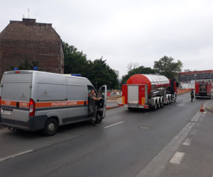 Pożar w centrum Wrocławia. Koparka uszkodziła gazociąg