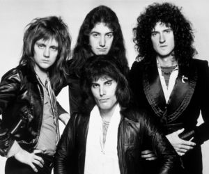 Co stanie się z majątkiem Freddiego Mercury'ego po śmierci Mary Austin? Przyjaciółka wokalisty otwarcie o aukcji pamiątek: Powiedzieć, że byłam przytłoczona, to mało powiedziane