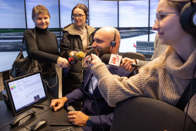 Wieżę lotniczą z Pyrzowic "przeniesiono" do Katowic. Kosztowało to 5 mln zł. Cel? Edukacja