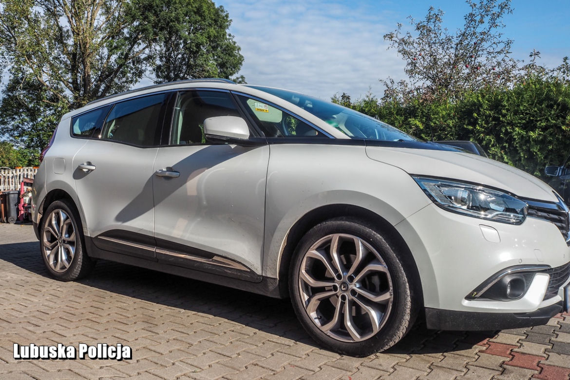 kradzione Renault Grand Scenic