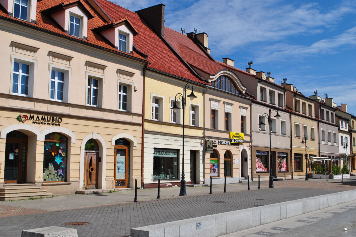 To miasto na Śląsku zachwyca kamienicami na rynku. Znajduje się w nim też najpiękniejszy pałac w województwie