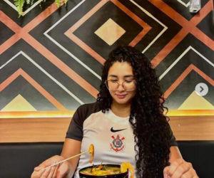 Fani w żałobie po śmierci znanej influencerki. Horror rozegrał się na drodze