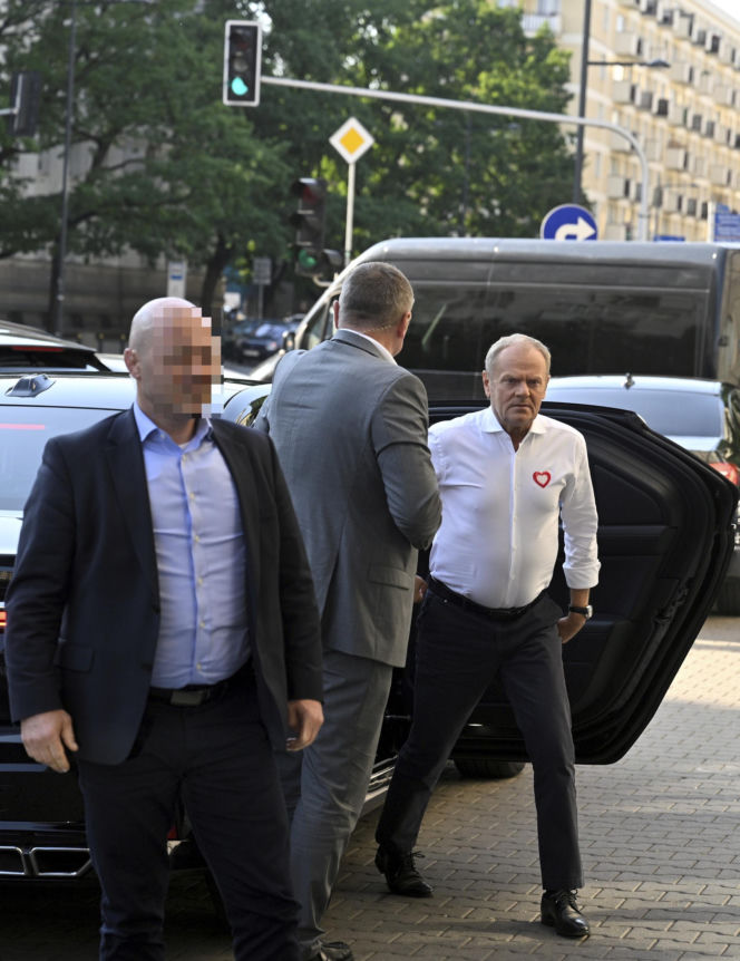 Tusk wezwał na dywanik KO