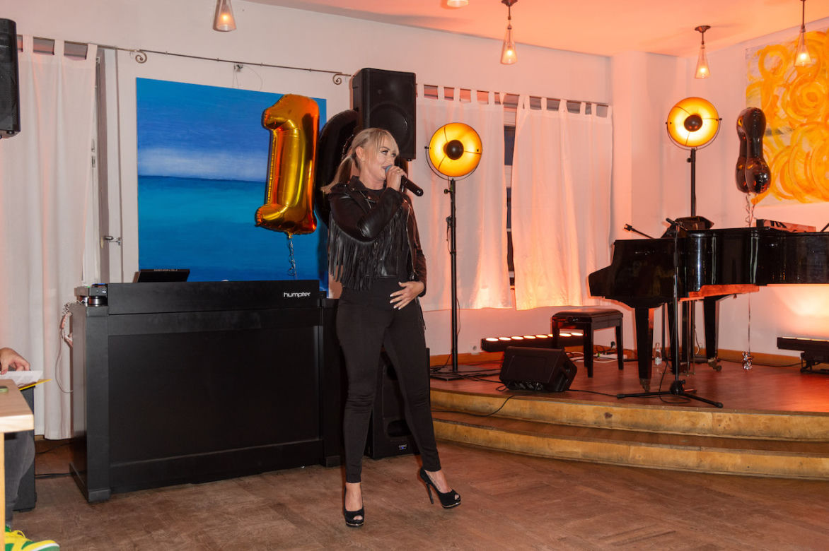 Polska Jennifer Lopez, Magda Bereda, Monika Richardson... Kto jeszcze wpadł na urodziny Bee Music?