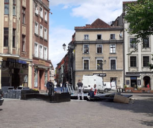 Ogródki letnie w Toruniu przygotowują się na otwarcie