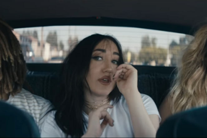 Noah Cyrus - nowy teledysk do Stay Together