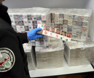 Nalot na bazar w Białymstoku. 66-latek ma teraz problem