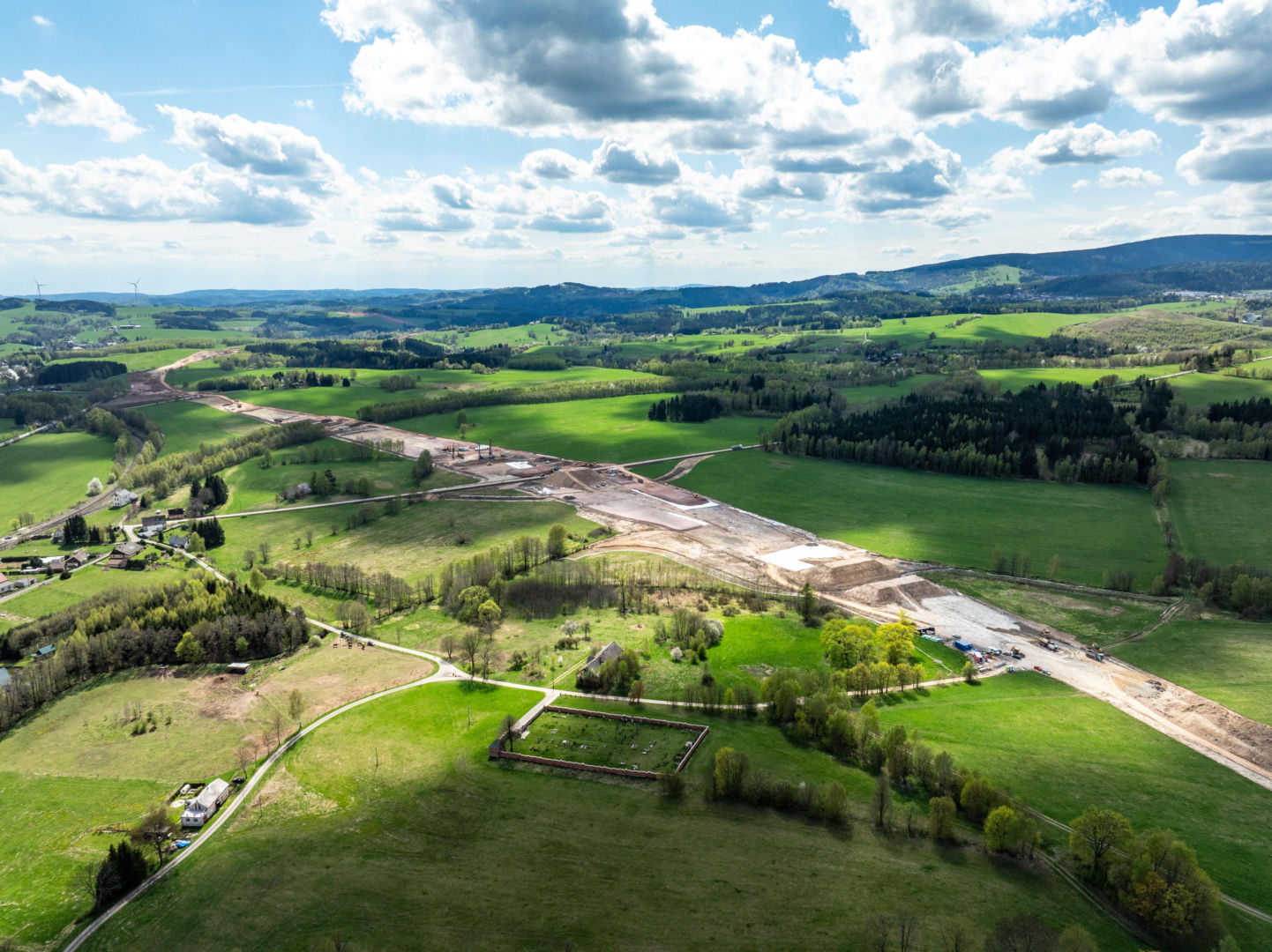 Budowa D11 w Czechach do granicy z Polską S3 w Lubawce