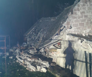 Budynek w ruinie. Wybuch gazu w domu w Jadownikach