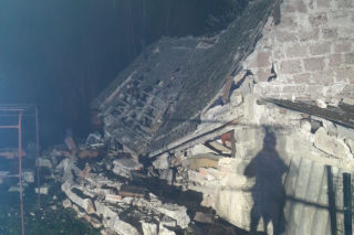 Budynek w ruinie. Wybuch gazu w domu w Jadownikach