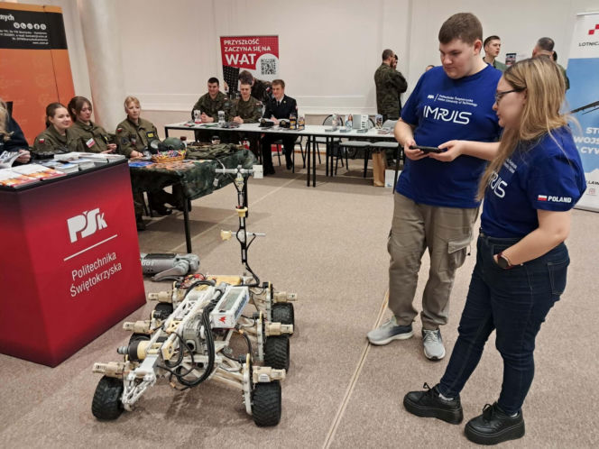 Targi Służby i Pracy w Skarżysku. Wojsko Polskie kusi nowoczesnością i stabilną ścieżką kariery