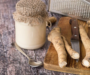 Jak zrobić dobry chrzan domowy? Porady krok po kroku