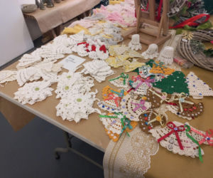 ​Z każdym dniem wybór jest coraz mniejszy. W Galerii MBWA w Lesznie trwa Kiermasz Świąteczny