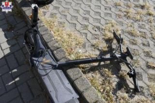 Auto zderzyło się z hulajnogą elektryczną. Nastolatek trafił do szpitala