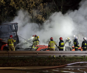Zderzenie 5 pojazdów na A4. Paliła się ciężarówka! [ZDJĘCIA]