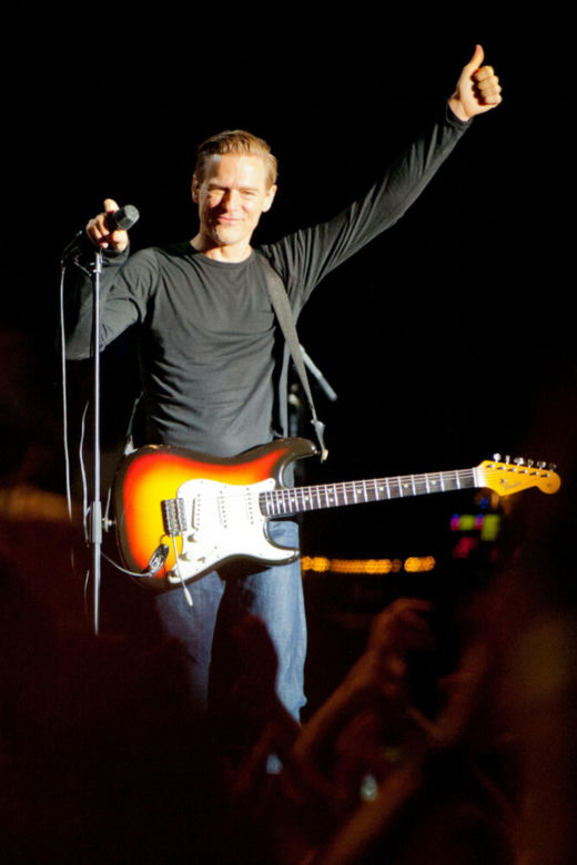 Bryan Adams specjalną gwiazda "Sylwestra z dwójką"