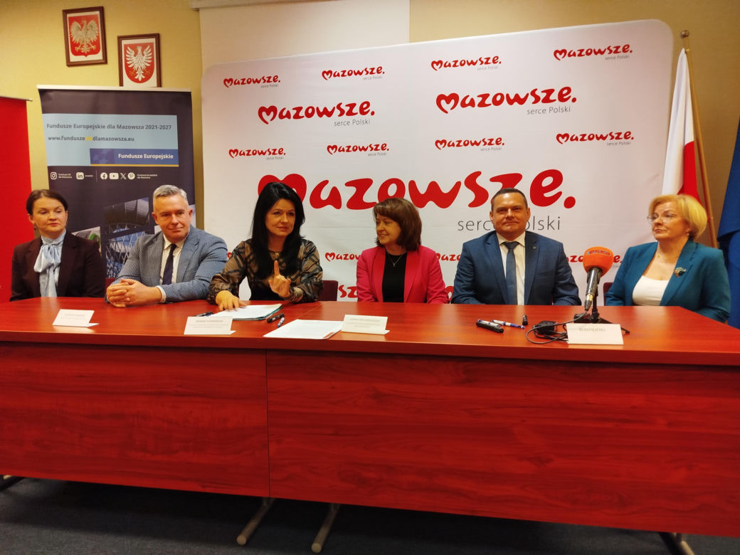 Umowy na dotacje unijne dla czterech lokalnych inwestycji w subregionie siedleckim i powiecie mińskim zostały już podpisane!