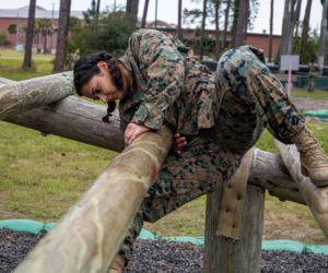 Kobiety w wojsku pod lupą Pentagonu. Czy dekada zmian zostanie cofnięta?