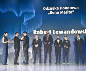 Radosław Sikorski odznaczył Ambasadorów Totalizatora Sportowego