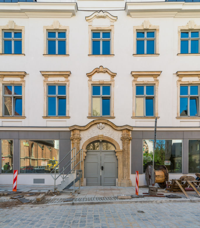 Pałac Oppersdorfów – część obiektu biurowego Dominikański we Wrocławiu. Odrestaurowana elewacja