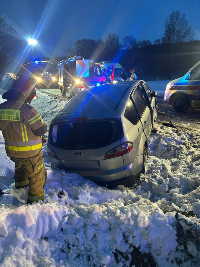 Kłódka. Wypadek na DK 16