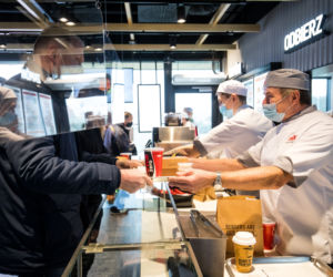 Otwarcie Max Burgers w Krakowie. To 13. lokal w Polsce [ZDJĘCIA]