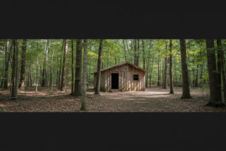 John Rambo z Ciechanowa zatrzymany. Jak długo ukrywał się w leśnej chatce?