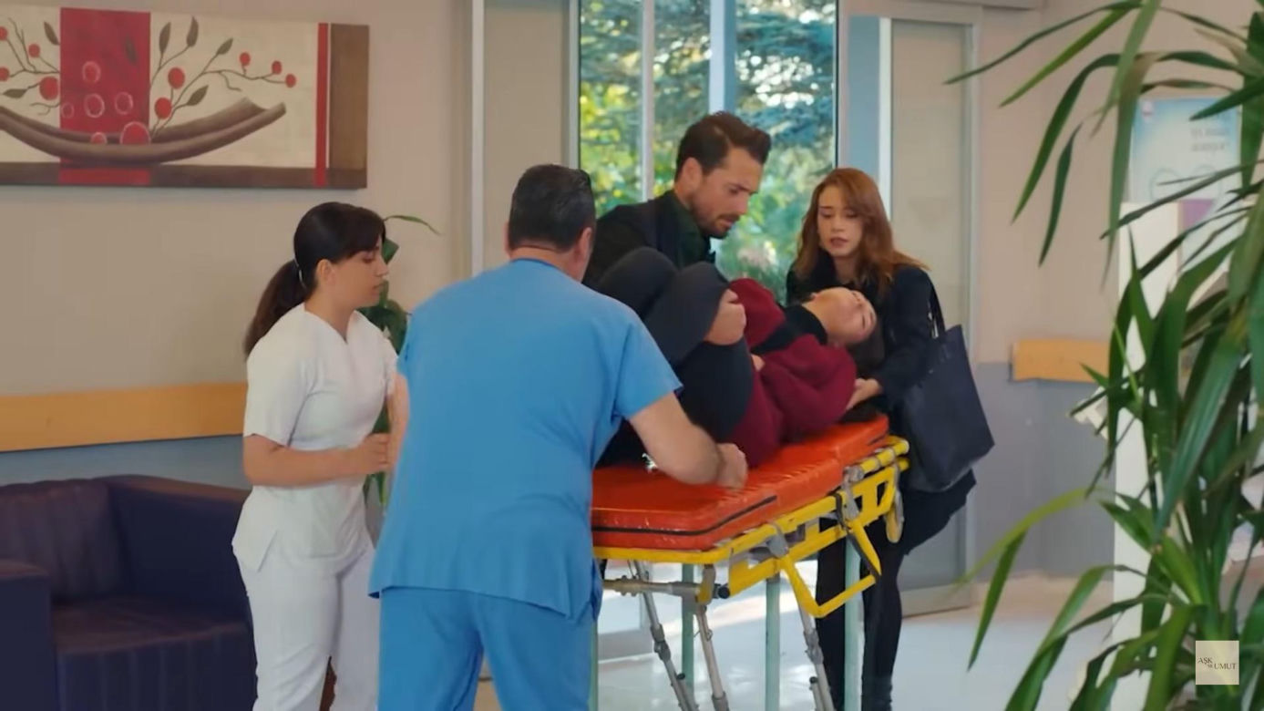 Yildiz trafi do szpitala! Będzie walczyć o życie po upadku z balkonu