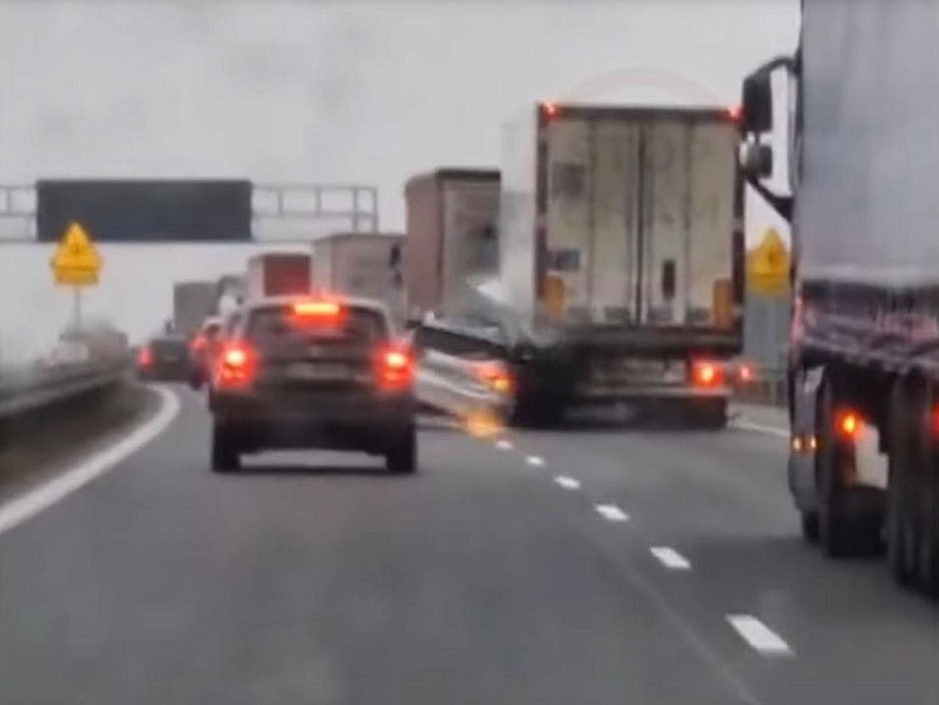 Wypadek na autostradzie A1 w Woźnikach