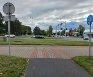 Prosto przez skrzyżowanie. Propozycja na zmianę przebiegu ścieżki